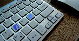 I dont want messenger to show me list of my previous hotmail adresses i logged on before is it possible to delete msn messenger completely but still keep your hot mail account? How To Delete All Messenger Chats Creative Stop
