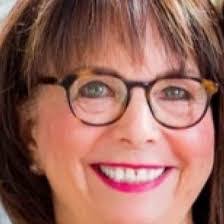 Michele Corey's Instagram, Twitter & Facebook