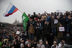 Модераторы группы общаются с екатериной шульман и согласуют некоторые акции и опросы. Protest Ishet Vyhod Takie Dela