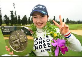 Sep 06, 2020 · ちなみに小祝さくら選手には弟もいて、母は2人の子供を育ててきたのです。 毎日のルーティンは、午後3時頃から母親は娘、さくらの練習に付き添い夕方6時には家に帰宅。 å°ç¥ã•ãã‚‰é–‹å¹•æˆ¦å„ªå‹ æ¯ã²ã¨ã¿ã‚„ã‚³ãƒ¼ãƒè¾»æ' ã¨ã®çŸ¥ã‚‰ã‚Œã–ã‚‹ç§˜è©± Kazuãƒ–ãƒ­ã‚°