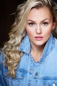 hình ảnh : Nhiếp ảnh gia, trán, Má, da, cái cằm, Lông mày, Kiểu tóc, Mắt,  lông mi, Lót mắt, thời trang, son môi, Nhiếp ảnh flash, Hàm, Mống mắt,  Makeover, Bóng