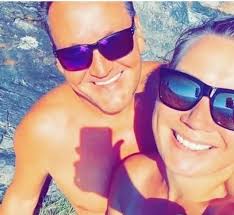 Podkast-par røper utroskapsdetaljer