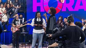 ‘Altas Horas’ reúne artistas que revisitam raízes do sertanejo e da música infantil