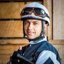 Gabriel Lagunes's Instagram, Twitter & Facebook