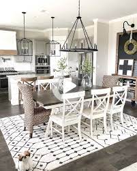 Houx Brad Ourfauxfarmhouse Sur Instagram D Accord Nous Avons Un Plan De Matc Beautiful Dining Rooms Farmhouse Dining Rooms Decor Farm House Living Room