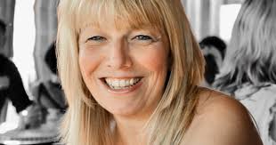 Sharon Goddard's Instagram, Twitter & Facebook