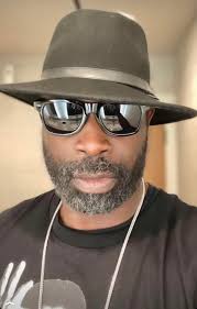 I just came by to say Hello. And say did you get your tickets yet? If you  didn't? Go to www.Dredcarpet.online Time Machine Maine. The Reunion. It's  nothing but party y'all let's