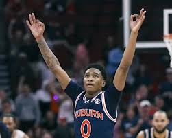 He's just relentless': Tahaad Pettiford shining while emerging as Auburn's  most important player — Heat Check CBB