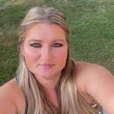 Help my mom choose her bridesmaid dress! My brother is getting married this  fall. I've finally picked a dress for myself, but there are only two left  for my mom, and we're