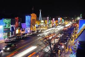 Rochester Hills At Christmas The Big Bright Light Show Is A Wonderful Event That Runs Through December Perfect Rochester Hills Michigan Christmas Michigan