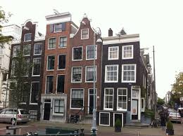 Should i wait longer or apply also, people incorrectly think that refinancing an auto needs to be the right time or a one time i refinance regularly my house and cars when rates and terms make sense. When Is The Best Time Of The Month Or Year To Refinance A Mortgage