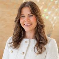 Beth Farley's Instagram, Twitter & Facebook