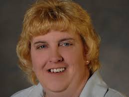 Cindy Pederson completes Pekin Insurance class