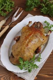 что приготовить на горячее из мяса на новый год Utka V Duhovke V Folge Recept S Foto Recepty Prigotovleniya Kulinariya Eda
