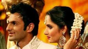 Media Frenzy Forcing Sania Shoaib To Venture Out Only At Night Some lovely photos from indian tennis star sania mirza's marriage to pakistani cricket player shoaib malik.