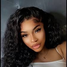 Nadia Queen's Instagram, Twitter & Facebook