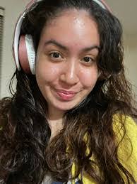 Amy Velarde's Instagram, Twitter & Facebook