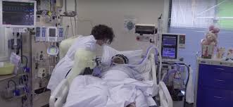 Trailer, clips, photos, soundtrack, news and much more! Netflix Documentary Features Heartbreaking End Of Life Care Decisions At An Oakland Hospital Kqed