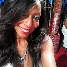 Dawn Moss's Instagram, Twitter & Facebook