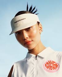 After 30+ years of quietly making golf gear, Scandinavian mountaineering  label @peakperformance is finally stepping into the spotlight with a full  refresh for SS25. The result? Technical know-how with clean silhouettes and