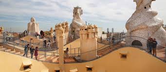 There are few single straight walls or. The Jazz Nights Of La Pedrera Are Back