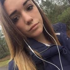 Amber Englehart's Instagram, Twitter & Facebook