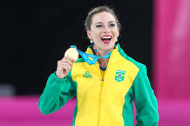 Em atlanta 1996, o brasil então campeão mundial chegou de forma invicta a grande final e teve como adversária na disputa pela medalha de ouro a seleção dos estados unidos que também chegou invicta a final. Pan Patinacao Artistica Feminina Do Brasil Ganha Ouro Inedito Agencia Brasil