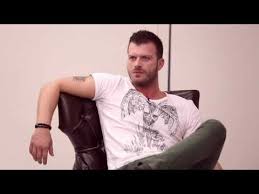 1 Madame Tussauds Istanbul Kivanc Tatlitug Un Figur Yapim Asamasinda Neler Yasandi Youtube Mens Tops Mens Tshirts Men