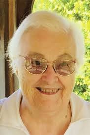 Hilda Shea's Instagram, Twitter & Facebook