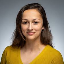 Dana Moss's Instagram, Twitter & Facebook