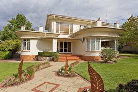 Art Deco House In Albury Http Www Domain Com Au 2012657716 Art Deco Home Art Deco Buildings Modern Art Deco