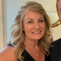 Suzette Murray's Instagram, Twitter & Facebook