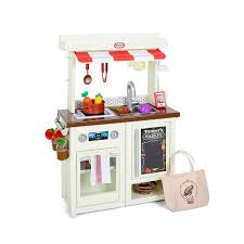 This durable toy comes with more than little sophie spent hours playing with her little tikes kitchen making me all sorts of foods from hamburgers to milkshakes. Little Tikes First Market Kitchen With Over 20 Accessories R Exclusive Toys R Us Canada