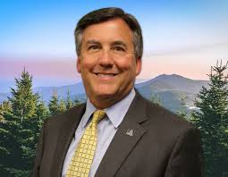 Nick Burton, CPCU, ARM, CU