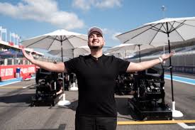 Win.gs/ytgotagaunfold ever wonder what life is like as one. Thymdjdjwpn7mm