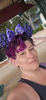 Hiya x A post for people with shorter hair, how do you do your hair whilst  in Disney, my hair isn't long enough for it all to be in a bobble x