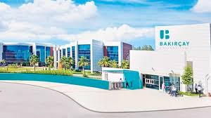 İzmir ili, menemen ilçe sınırında yer alan bakırçay üniversitesi, 20 ağustos 2016 tarihinde hizmette açılan bir devlet üniversitesidir. Bakircay Universitesi Devlet Universitesi Olacak