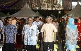 Ia mempunyai jumlah keluasan 330,803 km persegi pada tahun 2014, malaysia mencatat keluaran dalam negara kasar (kdnk) sebanyak us$746.821 billion, yakni kdnk yang ketiga tinggi di asean. Majlis Pengisytiharan Tahun Melawat Pahang 2017 Dilancar