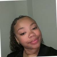 Ruth Bowley's Instagram, Twitter & Facebook