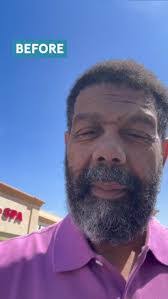 Darian Elliott's Instagram, Twitter & Facebook