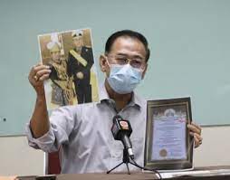 They told me they took money from loan sharks for their business. Stop Using Unrecognised Titles Says Michael Chong The Star