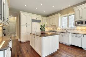 Inspiration many people, when choosing different kitchen cabinets , only think of two choices, white or wood. Traditional Kitchen Cabinets Designs Ideas Thatcherite