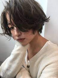 hair ヘアー はスタイリスト モデルが発信するヘアスタイルを中心に トレンド情報が集まるサイトです 20万枚以上のヘアスナップから髪型 ヘアアレンジをチェックしたり ファッション メイク ネイル 恋愛の最新ま short hair styles shot hair styles short