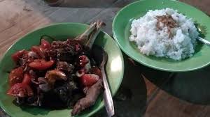 Bahan bakunya bisa kepala ikan, ayam, daging sapi, rebung, pakis, kikil, sampai kambing. Kepala Kambing Bakar Bu Darti Kuliner Legendaris Yang Wajib Dicoba Saat Kunjungi Kota Tegal Tribun Travel