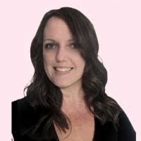 Ellen Arrowsmith's Instagram, Twitter & Facebook