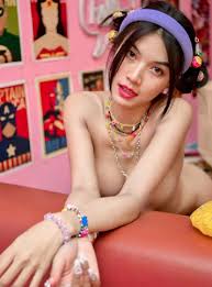 เหมยหลิน Steamy Bathroom Scene-Solo Pleasure Unveiled