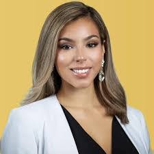 Laura Guillen's Instagram, Twitter & Facebook