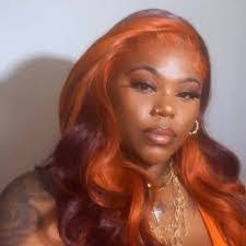 Danielle Schollmeyer's Instagram, Twitter & Facebook