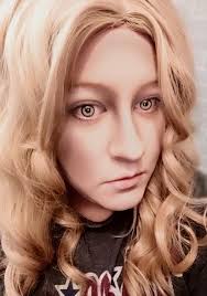 When you try to conture makeup for Alucard, but you're becoming more of a  Maria... not that I'm complaining. Should I just switch characters? I'm  afraid if I conture anymore, Alucard will