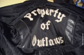 View clubhouse photos, history, famous members, crimes and more. Florida Outlaws Mc Member Toe Jam Torres Nabbed By Authorities Only One Fugitive Left In Donovan Murder Indictment The Gangster Report